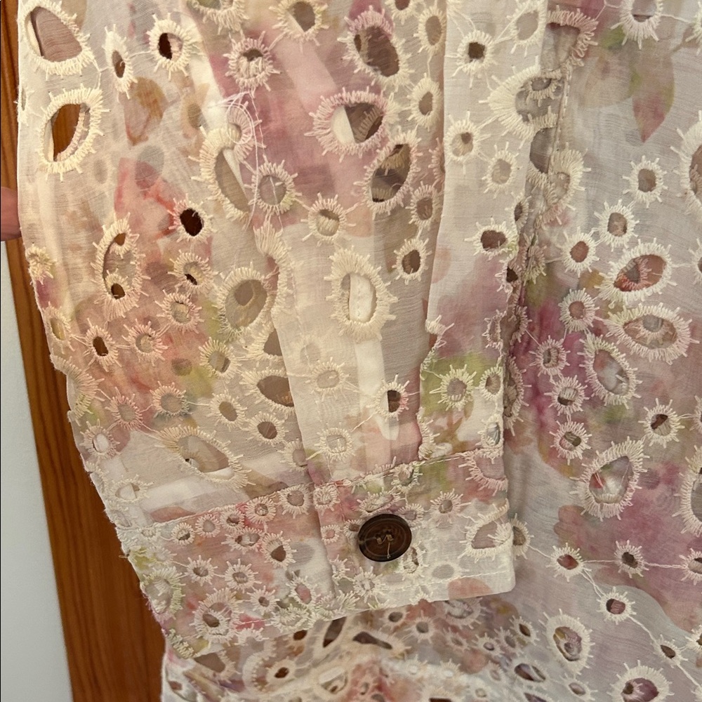 Kathy Ireland Cream Eyelet Floral Shirt Jacket NWT XL Lightweight Spring - Picture 6 of 13